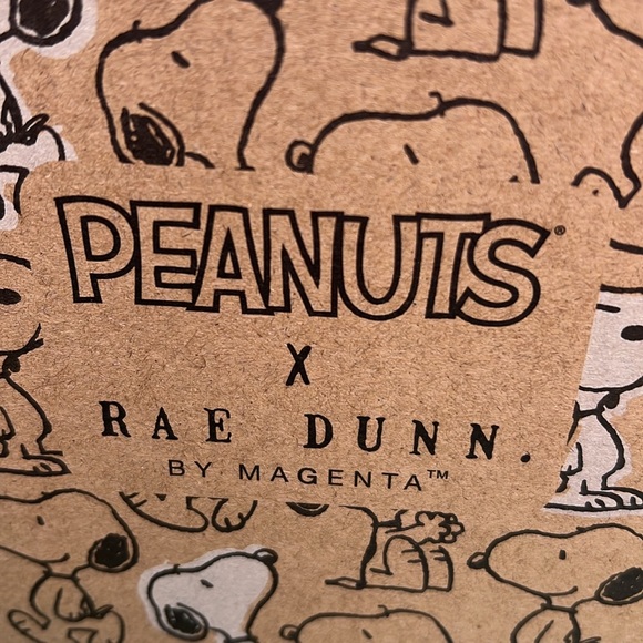 New boxed Peanuts Rae Dunn Snoopy Brie Baker Set Happiness is Cheese. - Picture 6 of 8